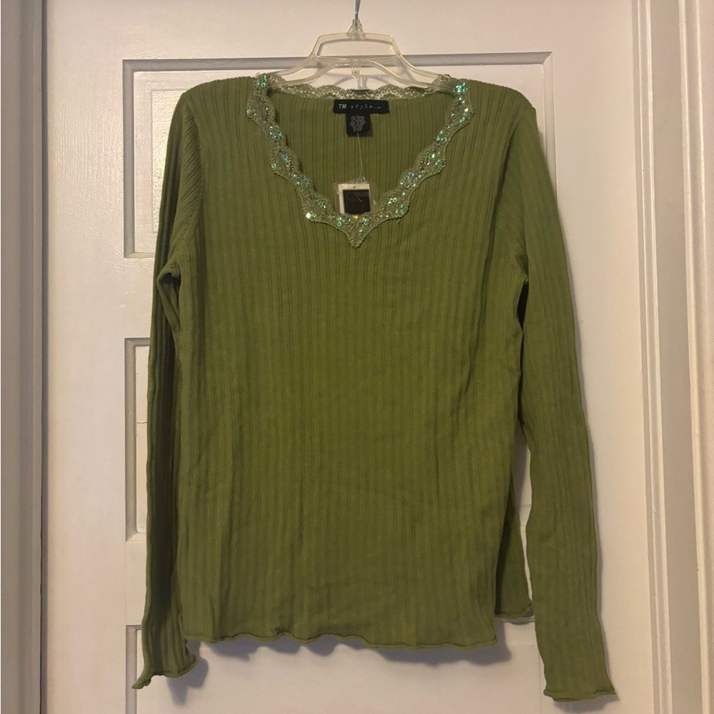 NWT Vintage Maternity Green Longsleeve